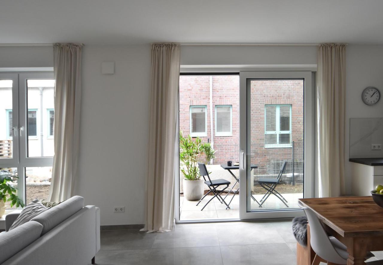 Familienfreundliche Neubauwohnung Mit Terrasse Hamburgo Exterior foto
